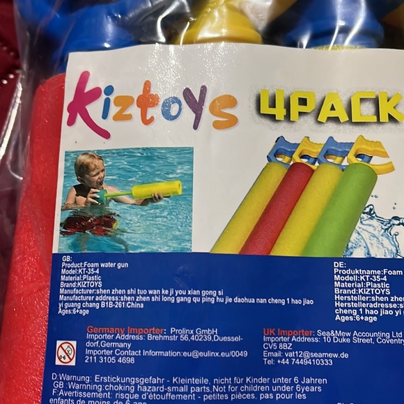 Kids toys 4 pack water blasters NEW NWT - Picture 8 of 10